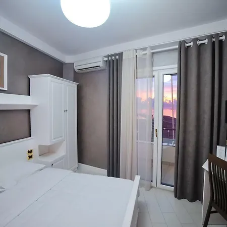 Iliria Internacional Hotel 4*