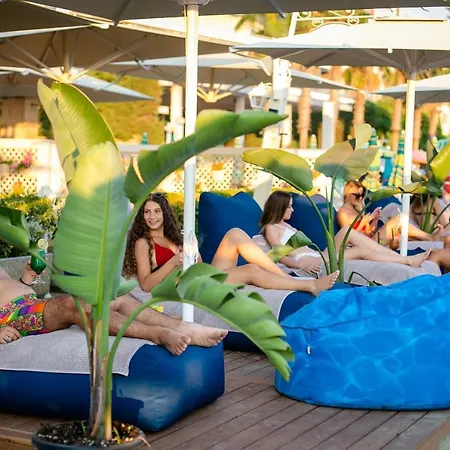 Iliria Internacional Hotel 4*