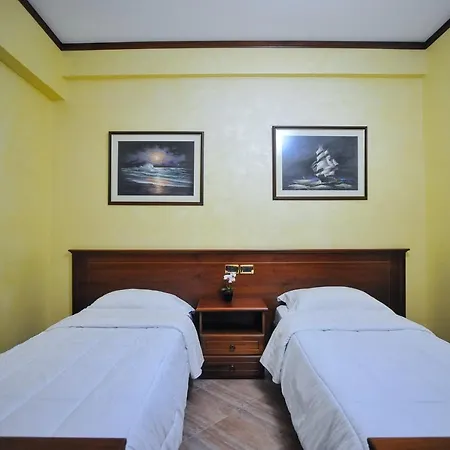 Hotell Iliria Internacional 4*