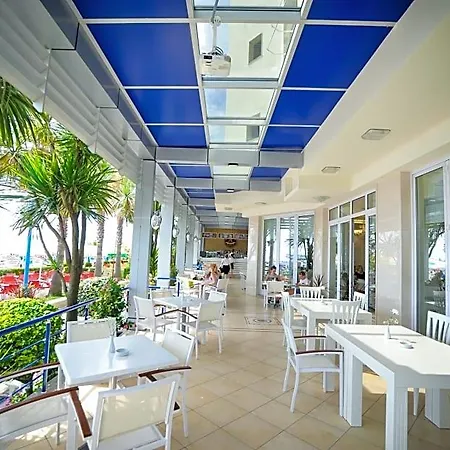 Iliria Internacional Hotel 4*