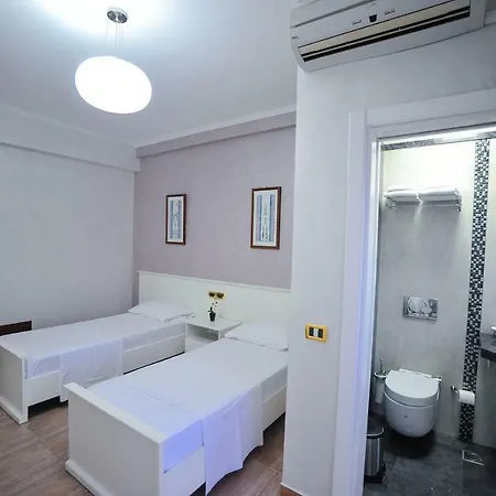 Iliria Internacional Hotel