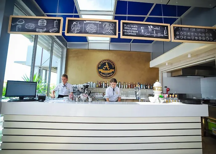 فندق إيليريا إنترناثونال دراس